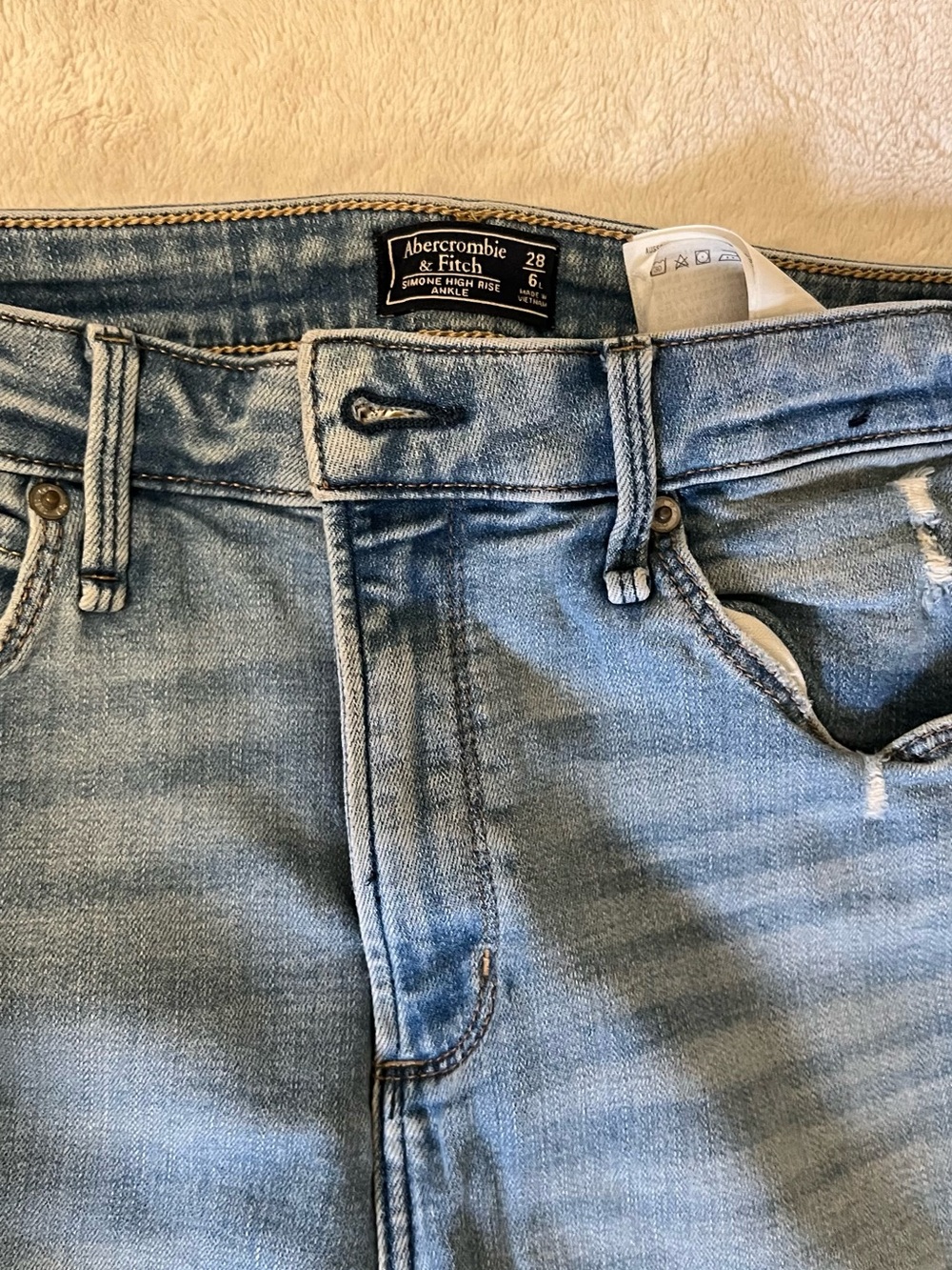 Abercrombie & Fitch Men’s Light Blue Slim Jeans